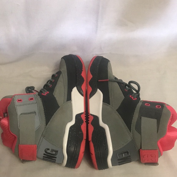 Patrick Ewing Athletics 33 Pigeon High Top 👟 - Picture 6 of 14